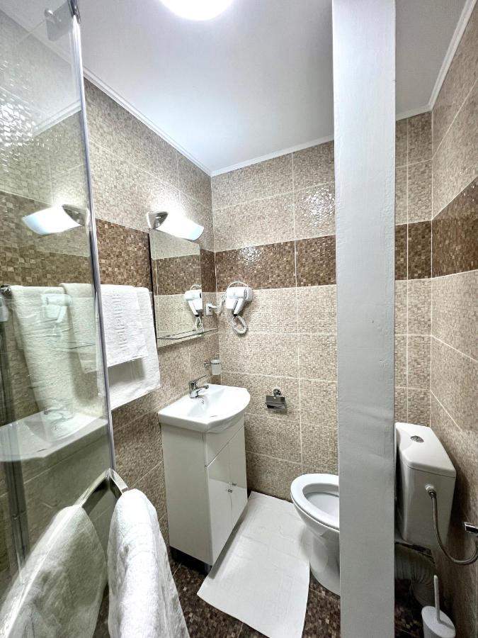 Hotel Marina 2 Bucarest Extérieur photo