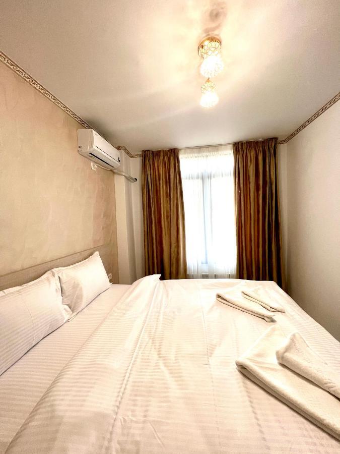 Hotel Marina 2 Bucarest Extérieur photo