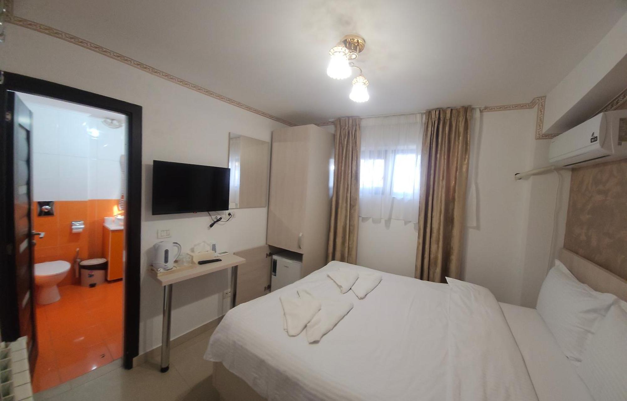 Hotel Marina 2 Bucarest Extérieur photo
